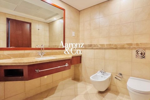 Apartment in Jumeirah Beach Residence, Dubai, UAE 4 bedrooms, 320 sq.m. № 739075 - photo 12