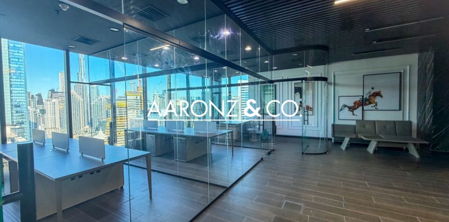 دفتر در Business Bay، Dubai ، امارات متحده عربی 125 متر مربع.  شماره 686674