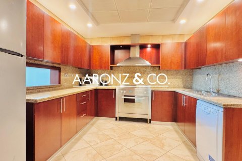 Leilighet til leie i Jumeirah Beach Residence, Dubai, Emiratene 3 soverom, 242 kvm Nr. 686671 - Foto 14