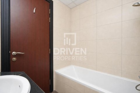 Apartment til salg i Dubai Sports City, Dubai, UAE 1 værelse, 42.64 kvm № 743011 - foto 9