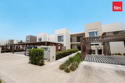 Apartemen di Dubai, UEA 2 kamar tidur, 120.9 m2 nomor 632822 - foto 2