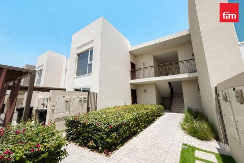 Apartemen di Dubai, UEA 2 kamar tidur, 120.9 m2 nomor 632822 - foto 1