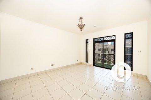 Apartamento en alquiler en Old Town, Dubai, EAU 1 dormitorio, 112 m2 № 705566 - foto 2
