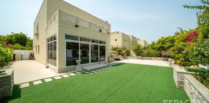 Willa w Meadows, Dubai, ZEA 4 sypialnie, 373 mkw. nr 738185