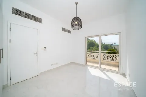Willa do wynajęcia w Meadows, Dubai, ZEA 4 sypialnie, 373 mkw., nr 738185 - zdjęcie 8