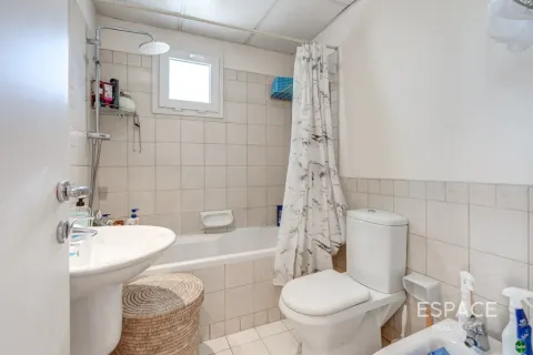 Vila u Meadows, Dubai, UAE 3 spavaćih soba, 287 m2 Br. 738180 - fotografija 16