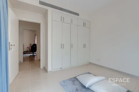 Vila u Meadows, Dubai, UAE 3 spavaćih soba, 287 m2 Br. 738180 - fotografija 11