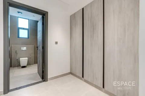 Vila u Al Furjan, Dubai, UAE 5 spavaćih soba, 569 m2 Br. 738179 - fotografija 12