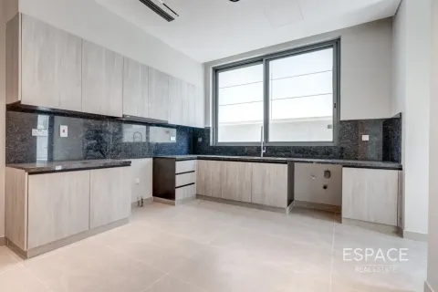 Vila u Al Furjan, Dubai, UAE 5 spavaćih soba, 569 m2 Br. 738179 - fotografija 5