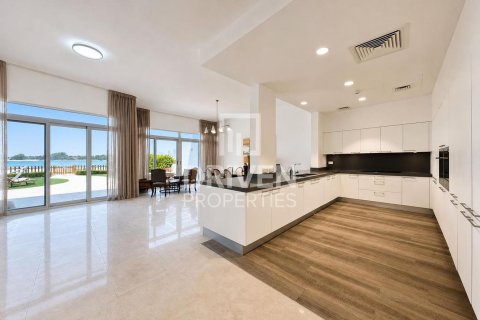 טאונהאוס להשכרה ב Palm Jumeirah, Dubai, איחוד האמירויות  5 חדרי שינה, 479.94 מ"ר, מספר 745369 - תמונה 16