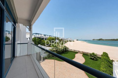 Townhouse in Palm Jumeirah, Dubai, UAE 5 bedrooms, 479.94 sq.m. № 745369