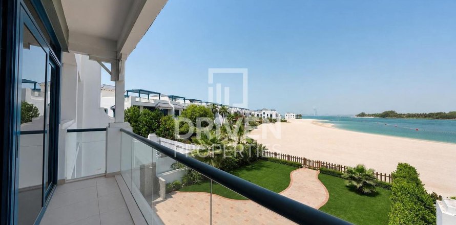 טאונהאוס ב Palm Jumeirah, Dubai, איחוד האמירויות 5 חדרי שינה, 479.94 מ"ר מספר 745369