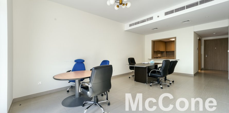 Byt v Deira, Dubai, SAE 1 ložnice, 135.92 m² Č.: 587277