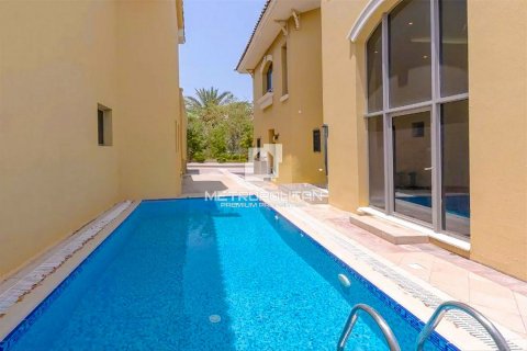 Villa te koop in Palm Jumeirah, Dubai, VAE 4 slaapkamers, 465 vr.m., nr 592208 - foto 19