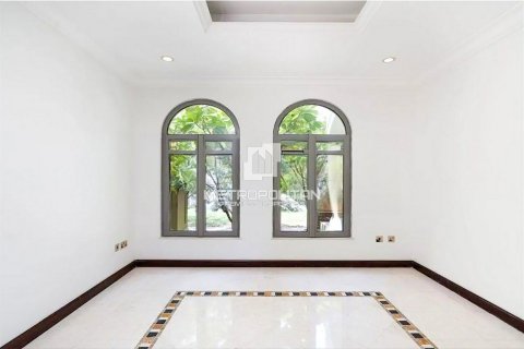 Villa te koop in Palm Jumeirah, Dubai, VAE 4 slaapkamers, 465 vr.m., nr 592208 - foto 14