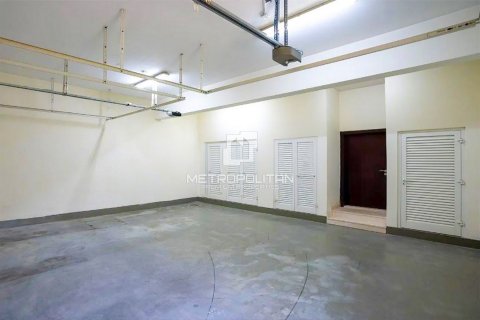 Villa te koop in Palm Jumeirah, Dubai, VAE 4 slaapkamers, 465 vr.m., nr 592208 - foto 12