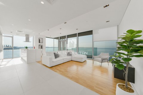Apartment in Bluewaters, Dubai, UAE 4 bedrooms, 228 sq.m. № 592209 - photo 2