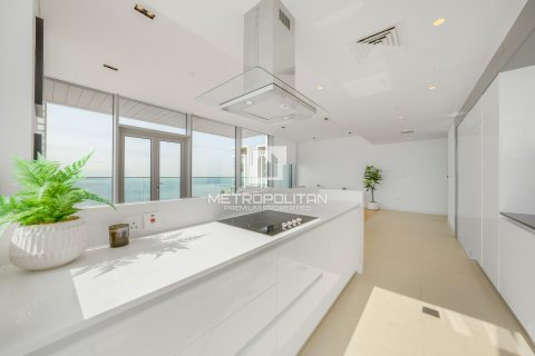 Apartment in Bluewaters, Dubai, UAE 4 bedrooms, 228 sq.m. № 592209 - photo 7