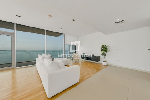 Apartment in Bluewaters, Dubai, UAE 4 bedrooms, 228 sq.m. № 592209 - photo 5