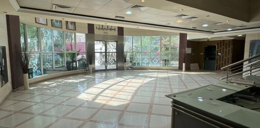 Varasto Jebel Ali, Dubai, Arabiemiraatit 882.6 m2 № 719856