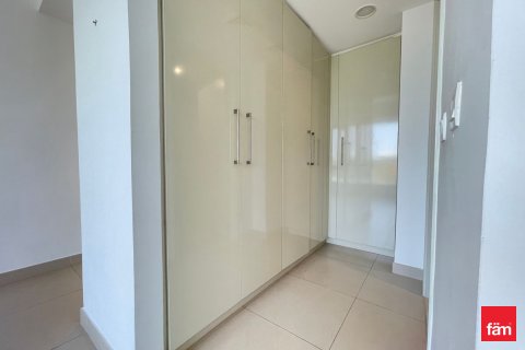 Kaupunkipientalo Dubai Hills Estate, Arabiemiraatit 5 makuuhuonetta, 250.8 m2 № 719853 - kuva 11