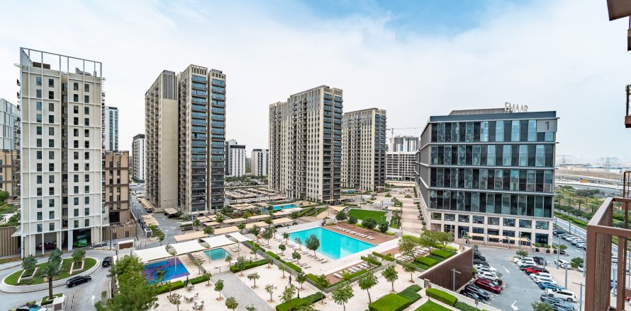 Apartment in Dubai, UAE 2 bedrooms, 67 sq.m. № 713389