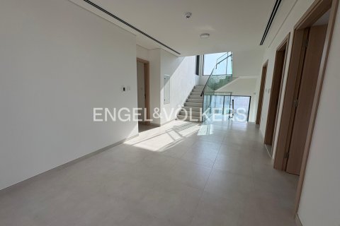 Villa in vendita a Dubai, EAU 4 camere da letto, 377 mq. № 696373 - foto 13