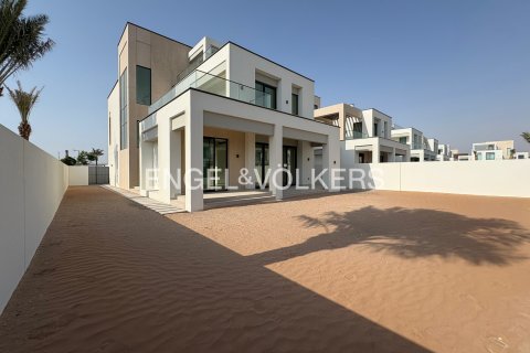 Villa in vendita a Dubai, EAU 4 camere da letto, 377 mq. № 696373 - foto 2
