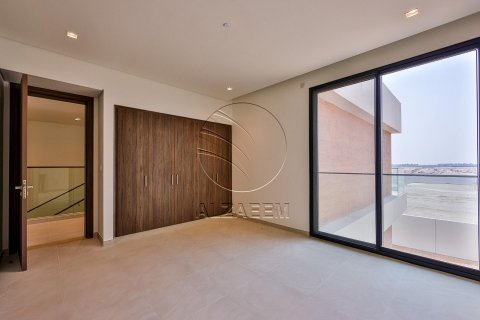 Villa on the Saadiyat Island, Abu Dhabi, UAE 4 bedrooms, 539 sq.m. № 615090 - photo 13
