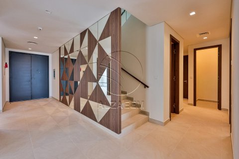 Villa on the Saadiyat Island, Abu Dhabi, UAE 4 bedrooms, 539 sq.m. № 615090 - photo 11