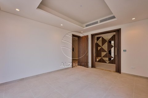 Villa on the Saadiyat Island, Abu Dhabi, UAE 4 bedrooms, 539 sq.m. № 615090 - photo 9