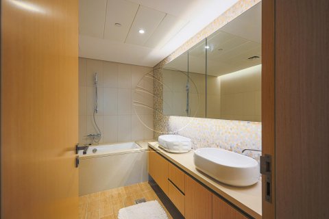 Apartment on the Yas Island, Abu Dhabi, UAE 3 bedrooms, 199 sq.m. № 615091 - photo 21