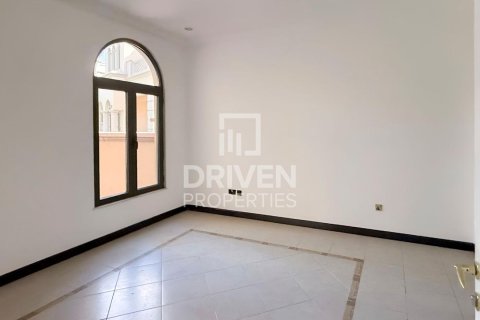 Vila di Palm Jumeirah, Dubai, UAE 4 bilik tidur, 468.79 meter persegi № 768569 - foto 15