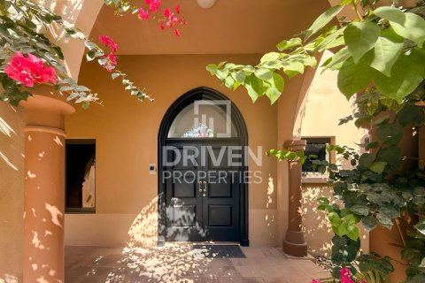 Vila di Palm Jumeirah, Dubai, UAE 4 bilik tidur, 468.79 meter persegi № 768569 - foto 6