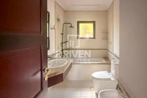 Vila di Palm Jumeirah, Dubai, UAE 4 bilik tidur, 468.79 meter persegi № 768569 - foto 23