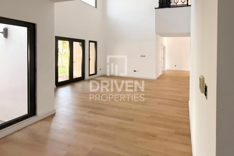 Vila di Palm Jumeirah, Dubai, UAE 4 bilik tidur, 468.79 meter persegi № 768569 - foto 11