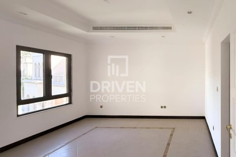 Vila di Palm Jumeirah, Dubai, UAE 4 bilik tidur, 468.79 meter persegi № 768569 - foto 13