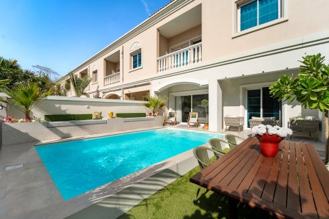 Adosado en venta en Jumeirah Village Triangle, Dubai, EAU 3 dormitorios, 278 m2 № 703228 - foto 17