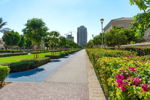 Adosado en venta en Jumeirah Village Triangle, Dubai, EAU 3 dormitorios, 278 m2 № 703228 - foto 20