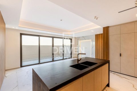 Rumah bandar di Jumeirah Golf Estates, Dubai, UAE 3 bilik tidur, 138 meter persegi № 603076 - foto 4