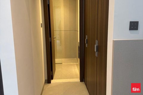 Lägenhet till försäljning i Dubai, UAE 1 sovrum, 81.9 kvm Nr. 696770 - fotografi 25
