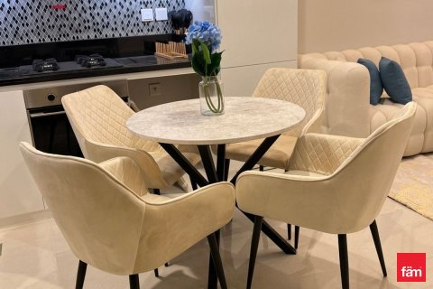 Apartman u Business Bay, Dubai, UAE 2 spavaćih soba, 75.2 m2 Br. 696772 - fotografija 9