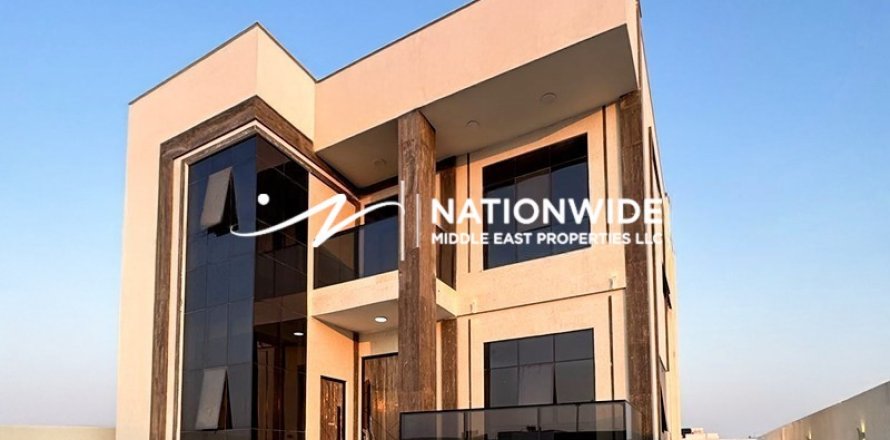 فيلا في أبو ظبي 4 غرفة نوم ، 382 متر مربع . ر قم 678690