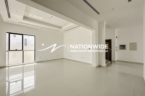 فيلا للبيع في أبو ظبي، الإمارات العربية المتحدة 4 غرفة نوم ، 382 متر مربع ، رقم 678690 - صورة 6