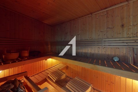 Снять в аренду виллу в Emirates Hills, Дубай, ОАЭ 1724м2, № 678688 - фото 17