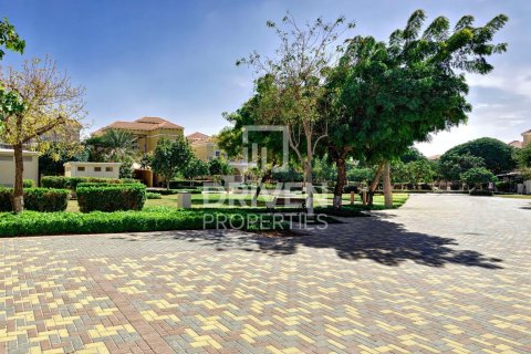 Βίλα σε The Villa, Dubai, ΗΑΕ 4 υπνοδωμάτια, 570.24 τ.μ. Αρ. 765548 - φωτογραφία 2