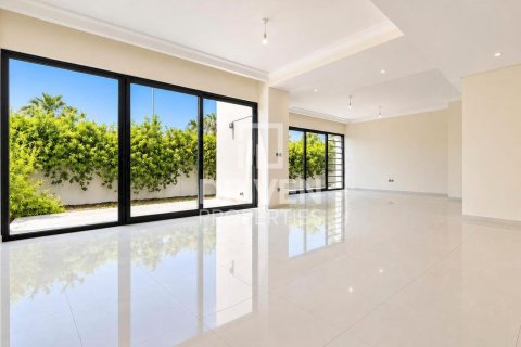 Dubai, BAE’de villa 6 yatak odası, 426.7 m&sup2; No 765549