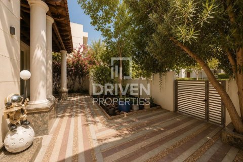 Villa til leje i Mohammed Bin Rashid City, Dubai, UAE 4 soveværelser, 873.29 kvm № 765552 - foto 15