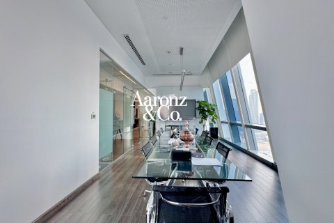 Office in Downtown Dubai (Downtown Burj Dubai), UAE 230 sq.m. № 692824 - photo 11