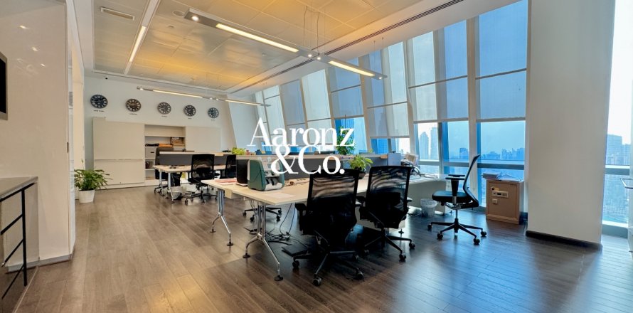 Office in Downtown Dubai (Downtown Burj Dubai), UAE 230 sq.m. № 692824